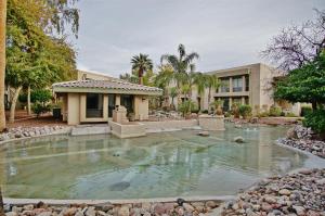 Gallery image of Phoenix Abode with Pool Access Walk to Fashion Park in Phoenix