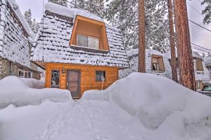 Gallery image of Cozy Incline Village Townhome 2 Mi to Ski Beach in Incline Village