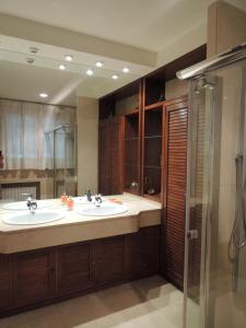 Ein Badezimmer in der Unterkunft Apartments in Villa Isabel