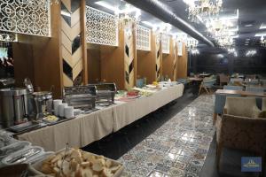 מסעדה או מקום אחר לאכול בו ב-Burj Al Istanbul