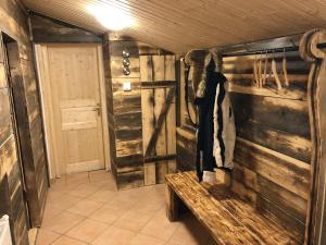 Koja eða kojur í herbergi á Einser Hütte GesbR - Selbstversorgerhaus für 7 Personen