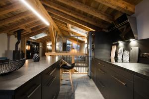 Una cocina o zona de cocina en Le Chalet Nativ