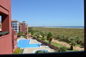 Basen w obiekcie Apartamentos Punta Canela lub w pobliżu