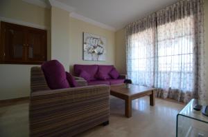 Część wypoczynkowa w obiekcie Apartamentos Punta Canela