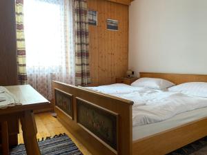 Postel nebo postele na pokoji v ubytování Klammer Gasthof