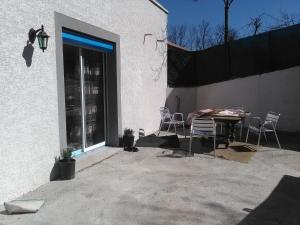 Patio nebo venkovní prostory v ubytování villa provençale STEVENSON