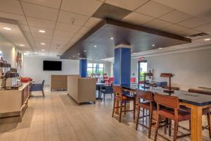 Gallery image of Holiday Inn Express Rochelle, an IHG Hotel in Rochelle