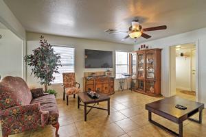 Spacious Las Vegas Home - Near Golfing and Hiking!