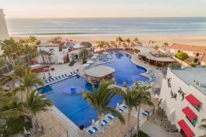 Bazén v ubytování Grand Decameron Los Cabos, A Trademark All-Inclusive Resort nebo v jeho okolí