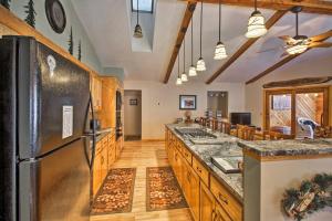 Gallery image of Waterfront Fifty Lakes Home with Dock and Kayaks! in Fifty Lakes +27 photos