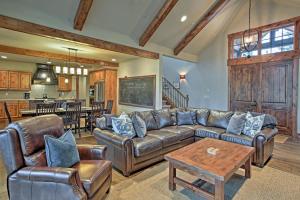 Gallery image of Cle Elum Home on Golf Course with Fire Pit and Hot Tub in Cle Elum