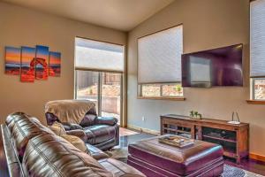 Gallery image of Modern Moab Townhome with Private Hot Tub and Patio! in Moab