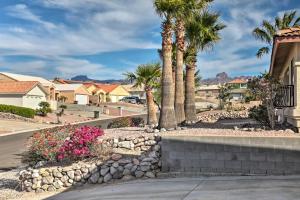 Afbeelding uit fotogalerij van Bullhead City Home Tesla Charger about 3 Mi to River in Bullhead City