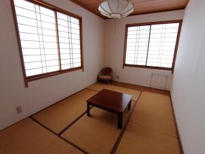 Photo de la galerie de l'établissement Guesthouse Aozora Blue Sky, à Myōkō 50 autres photos