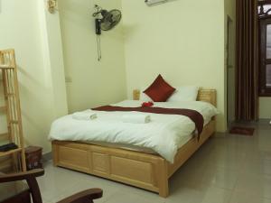 Giường trong phòng chung tại Tam coc MrHieu homestay