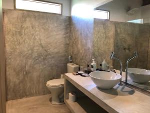Ένα μπάνιο στο Pousada Casotas +43 φωτογραφίες