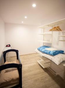Posteľ alebo postele v izbe v ubytovaní Apartament Dwupoziomowy Nad Tamami