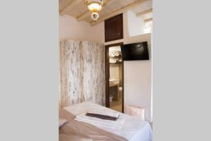 TV/trung tâm giải trí tại Traditional Cycladic Beauty