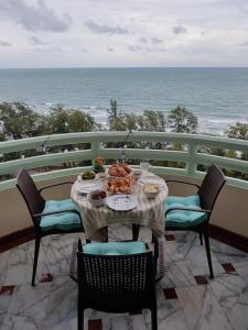 Gallery image of Panorama Sea View Room 245, V.I.P Condo Chain Rayong in Ban Phe