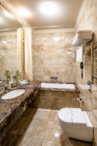 Koupelna v ubytování Hotel Atlas Deluxe