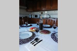 A kitchen or kitchenette at CASA DE LA CRUZ