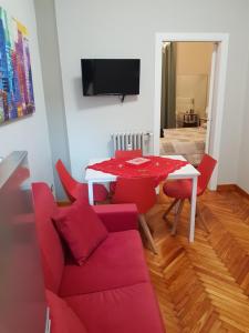 A television and/or entertainment centre at Appartamento Rosalba