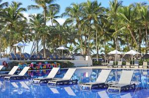 Bazén v ubytování Catalonia Bayahibe - All Inclusive nebo v jeho okolí