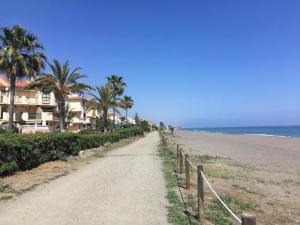 Gallery image of Apartamento 60 m2 en la playa in Torre de Benagalbón