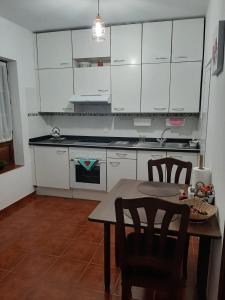 A kitchen or kitchenette at MADESAIK