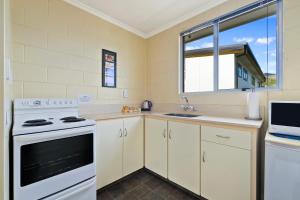 Cucina o angolo cottura di Central Gateway Motel