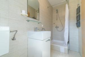 Koupelna v ubytování Apartments Bosko