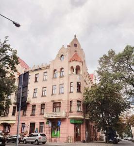 Budova, v ktorej sa apartmán nachádza