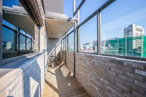 Balkón nebo terasa v ubytování Browndot Hotel Sasang Renecite