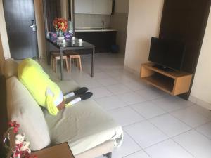 Μια τηλεόραση ή/και κέντρο ψυχαγωγίας στο Gold coast Morib apartment