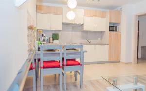 Η κουζίνα ή μικρή κουζίνα στο EASY RENT- Cozy, Centrum, 24h Check-in
