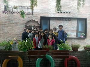 入住Almor Hostel With Pool in right center的客人