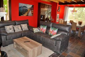 A seating area at Casa Rural Mansion Adela con Piscina y Jacuzzi