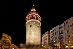 Фотография из галереи Meroddi La Porta в Стамбуле