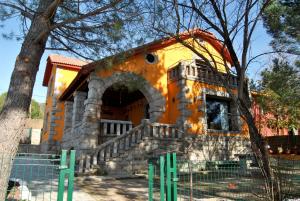 The building in which the holiday home is located