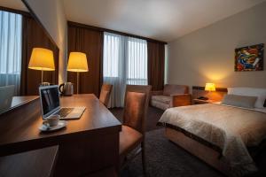 Katil atau katil-katil dalam bilik di Hotel Kras