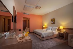 Katil atau katil-katil dalam bilik di Hotel Kras
