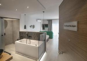 Fotografie z fotogalerie ubytování Ermou Monastiraki View Acropolis w Jacuzzi v Aténách