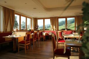 Fotografie z fotogalerie ubytování Hotel Garni Dorferwirt am Irrsee v destinaci Tiefgraben