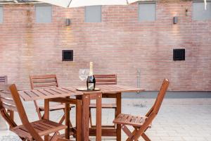 A patio or other outdoor area at La Suite al Vaticano