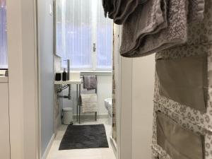 Kúpeľňa v ubytovaní Studio 25 apartment - near metro M3