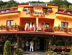 Oaspeți care stau la Pensiune Restaurant ROUTE60