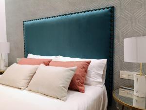 Posteľ alebo postele v izbe v ubytovaní Apartamento Málaga 2 dormitorios - ARAMAR