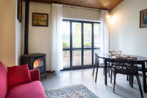 A seating area at Oasi in the garden Cozy home - Perugia