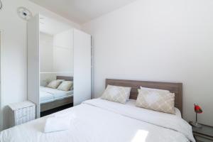 Hilton Bay apartment with the shelter