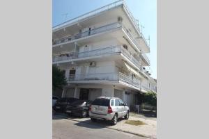 Το κτήριο όπου στεγάζεται  το διαμέρισμα